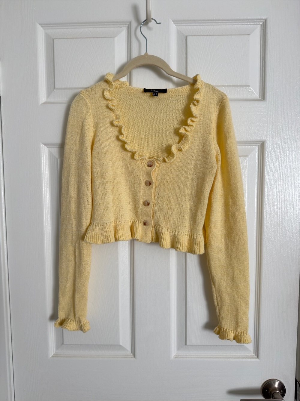 Lulus | Impressively Sweet Light Yellow Ruffled Cropped Cardigan - Picture 6 of 7